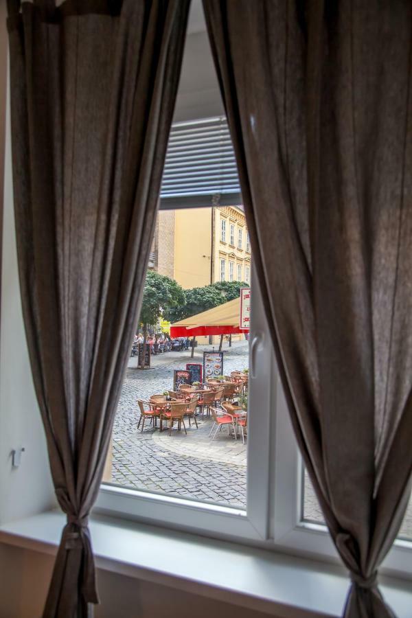 Downtown Pedestrian Zone Apartment Bratislava Exteriör bild
